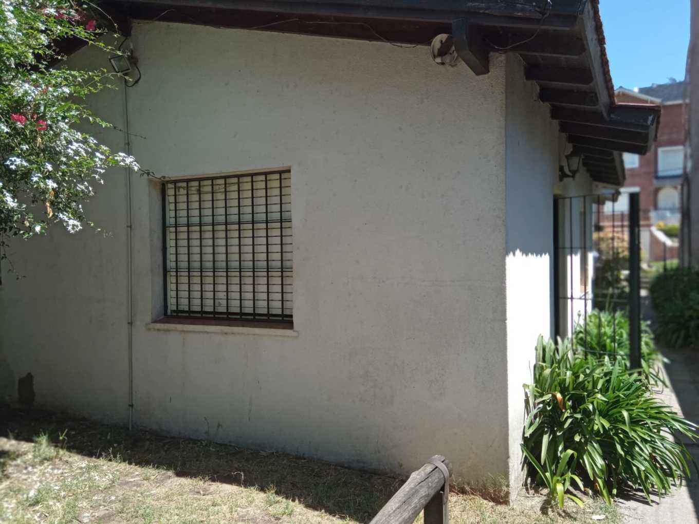 PH 3 Ambientes en Planta Baja N°4– Av. 1 entre Paseo 110 -  A 1 Cuadra del Mar